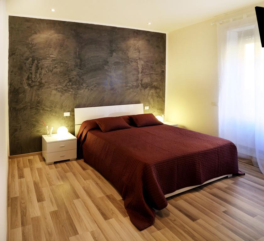 Guest House Roma الغرفة الصورة